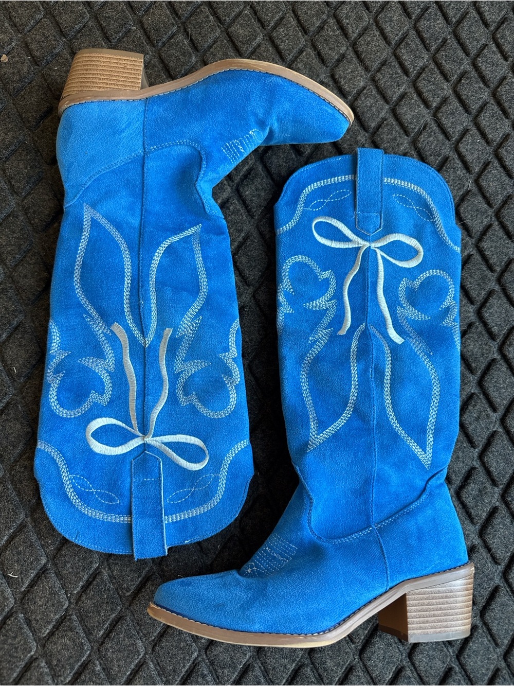 Boss Bow Boots Krista Horton X Pink Lily cowboy boots size 7